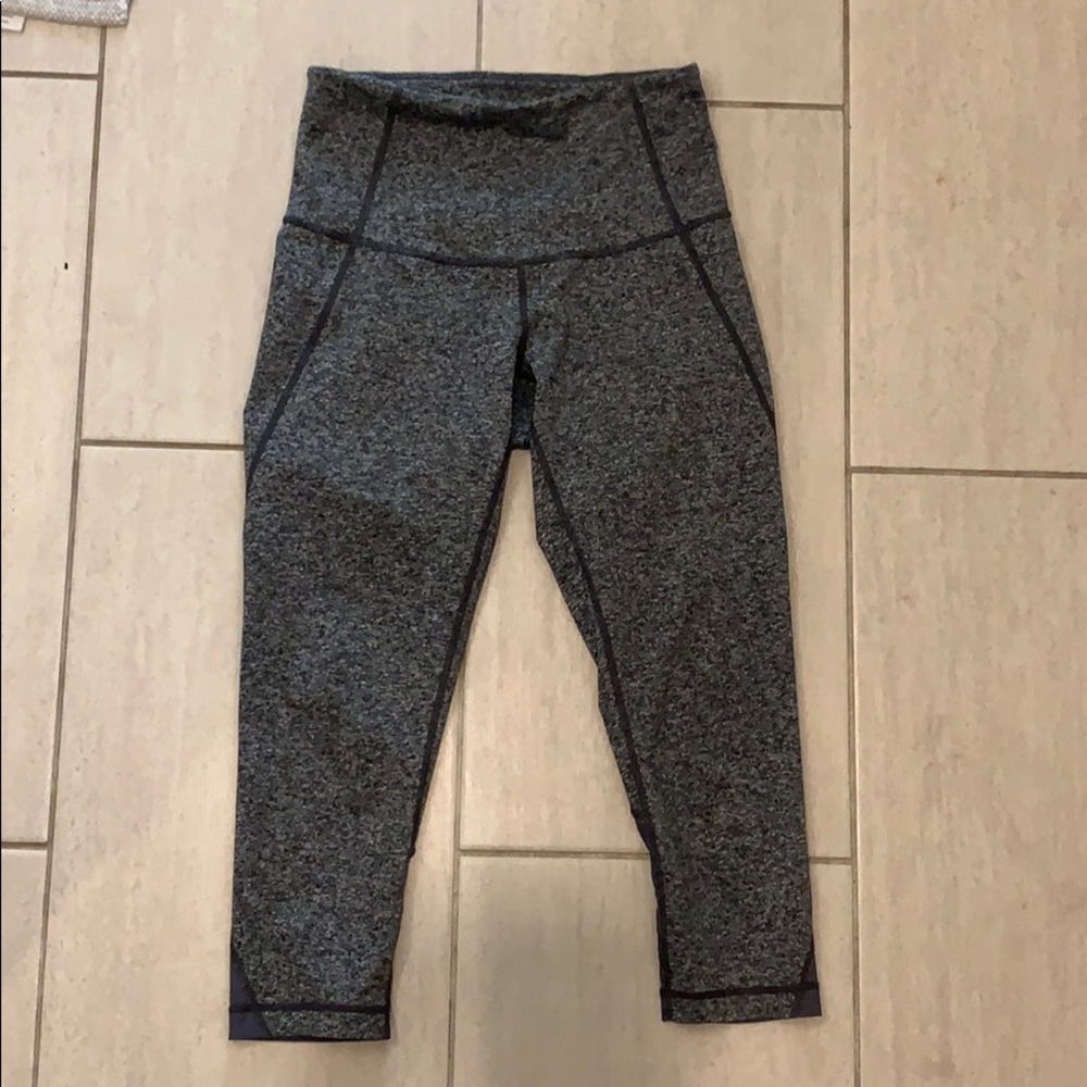 Grey Zella cropped leggings with mesh